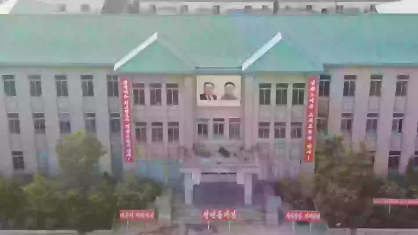 Homem voa drone da China para a Coreia do Norte e captura imagens incríveis, mas todos destacam o mesmo detalhe