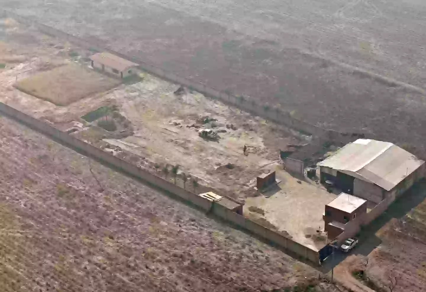 O campo também contava com algum tipo de curso de treinamento e um crematório