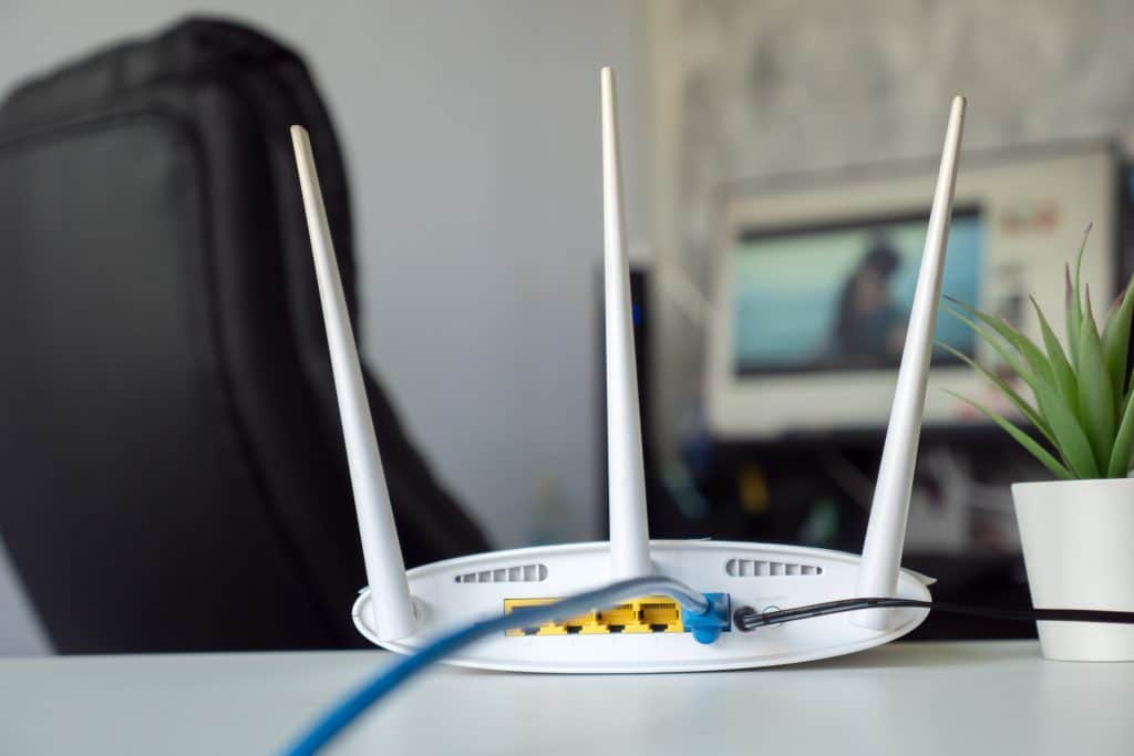 Por que sempre se deve desligar o roteador WiFi ao sair de casa