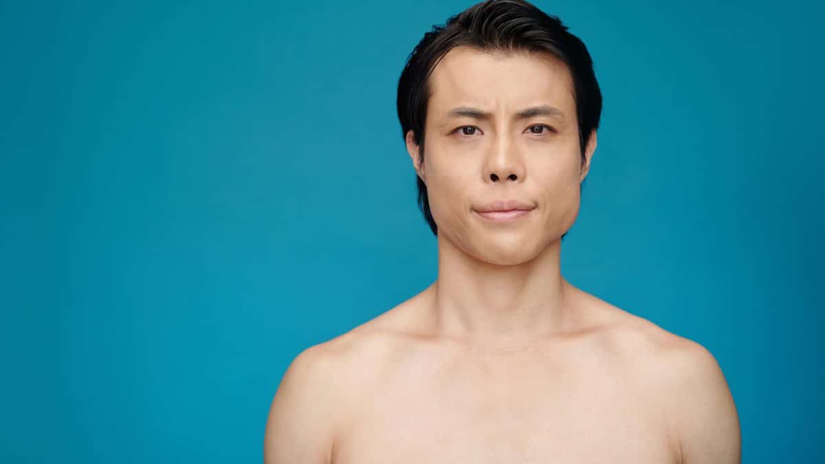 Quais são as duas partes do corpo que continuam crescendo com o passar do tempo?