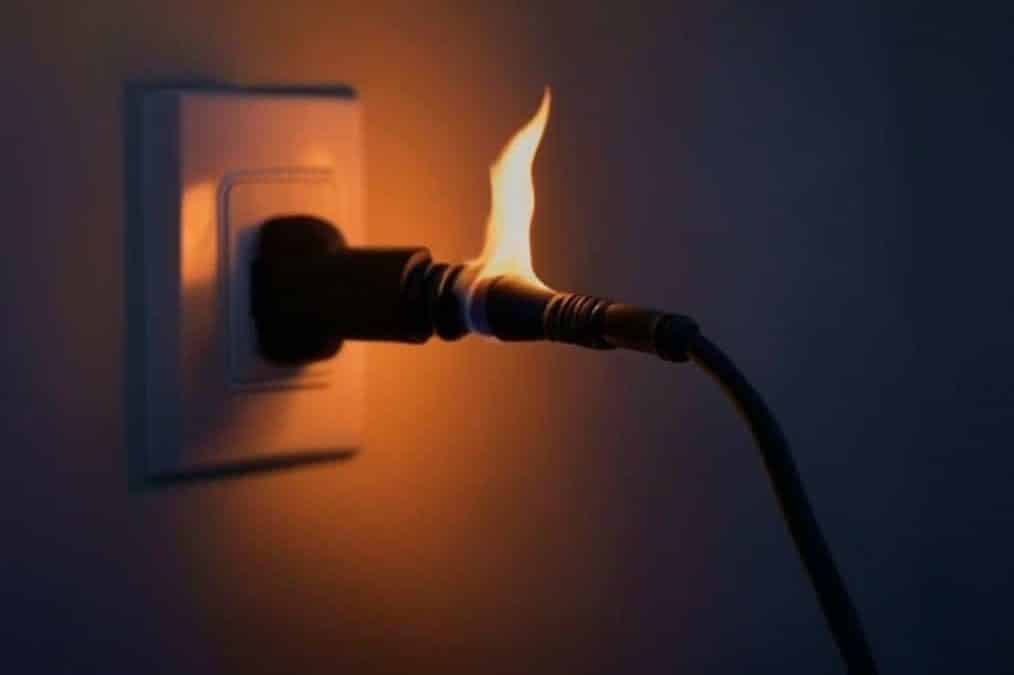 o eletrodoméstico que continua consumindo energia mesmo quando não está em uso