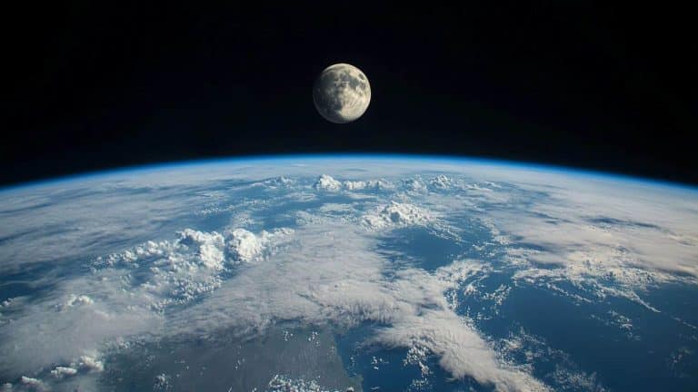 A Lua está se afastando da Terra e está causando mudanças chocantes no tempo