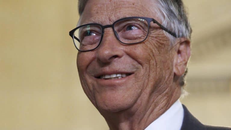 Bill Gates apontou quais são as 3 profissões que resistirão à Inteligência Artificial no futuro