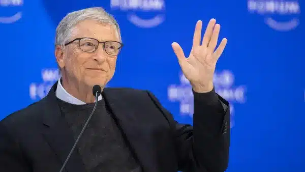 Bill Gates diz como a IA resolverá problemas em duas profissões cruciais