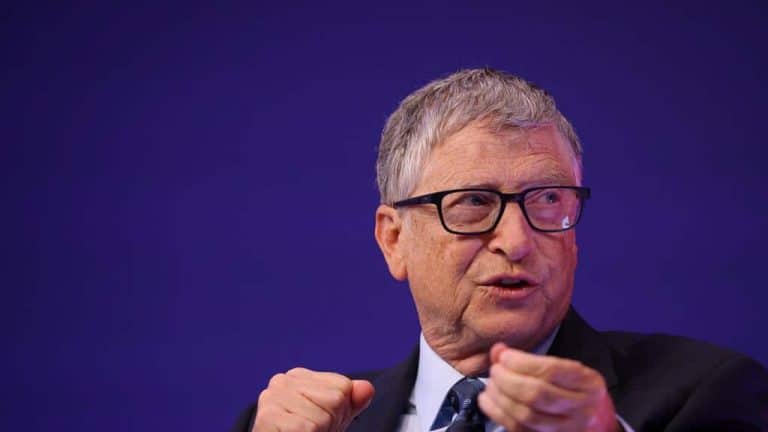 Bill Gates revelou as duas profissões que nunca serão ameaçadas pela IA e sempre terão trabalho