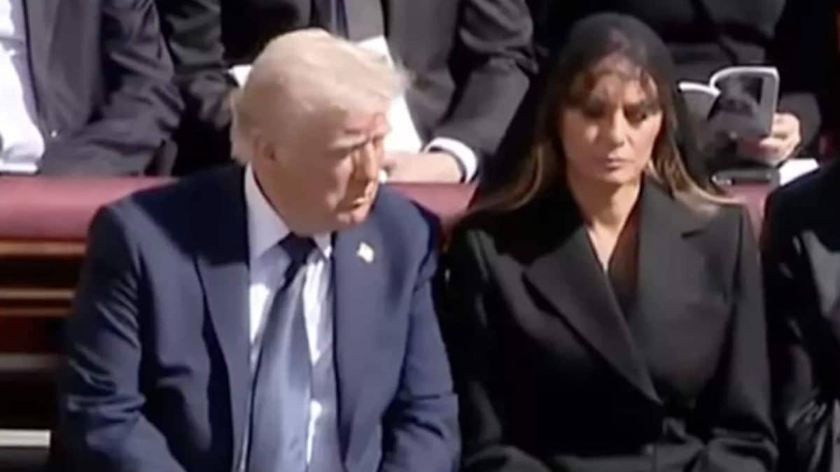 Especialista em leitura labial revela diálogo de sete palavras entre Donald Trump e Melania no funeral do Papa