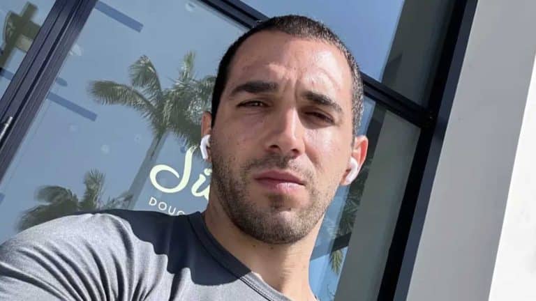 Homem que teve 'partes do cérebro no chão' após erro comum em viagem compartilha 1ª memória do acidente