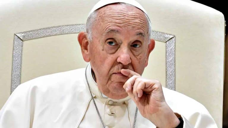 Médico do Papa Francisco revela o último arrependimento dele antes de morrer aos 88 anos
