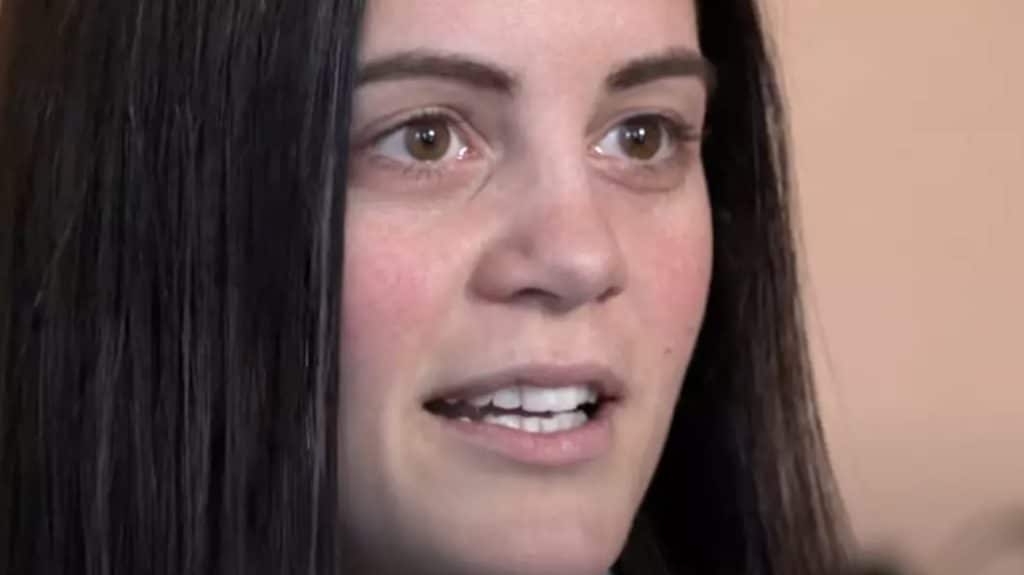 Mulher que ficou enterrada viva por 30 minutos revela o que salvou sua vida