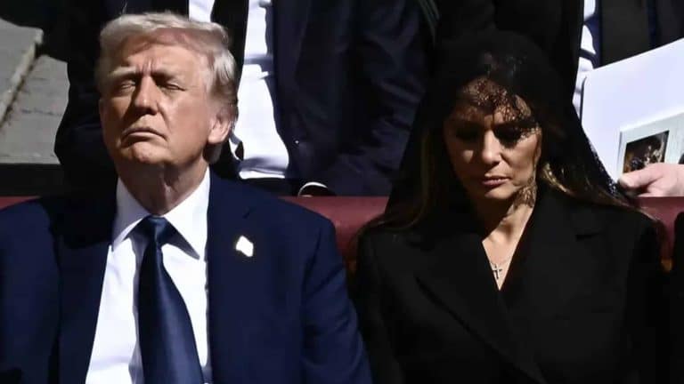O motivo do lugar de Donald Trump no funeral do Papa Francisco após ser chamado de "vergonha" durante a cerimônia