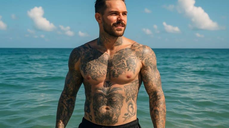 Por que você nunca deve nadar após fazer tatuagem? Homem de 31 anos morre