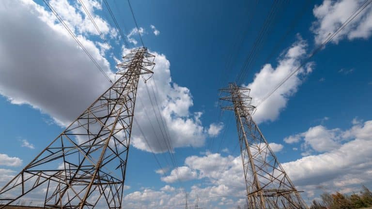 Vários países estão completamente sem energia