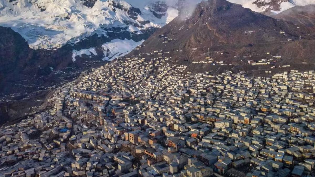 A cidade mais próxima do espaço' apelidada de 'lugar mais infernal do planeta', com expectativa de vida de apenas 35 anos
