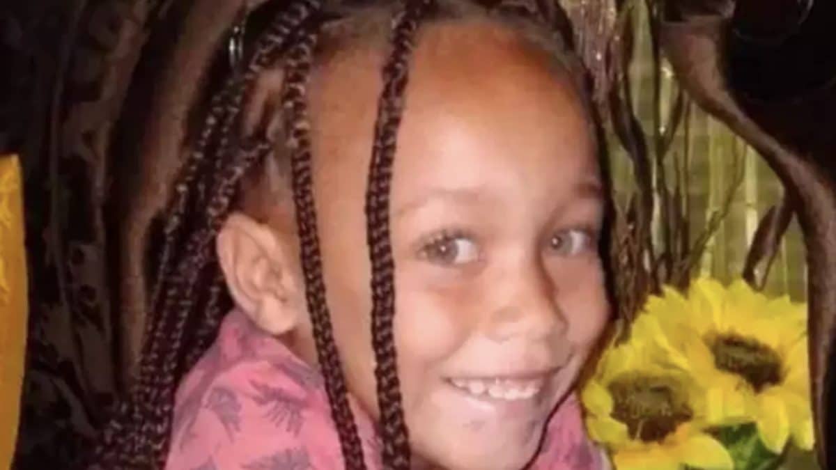 A comovente súplica da avó à mãe que 'vendeu a filha de seis anos por R$ 5.500 por seus olhos e pele'