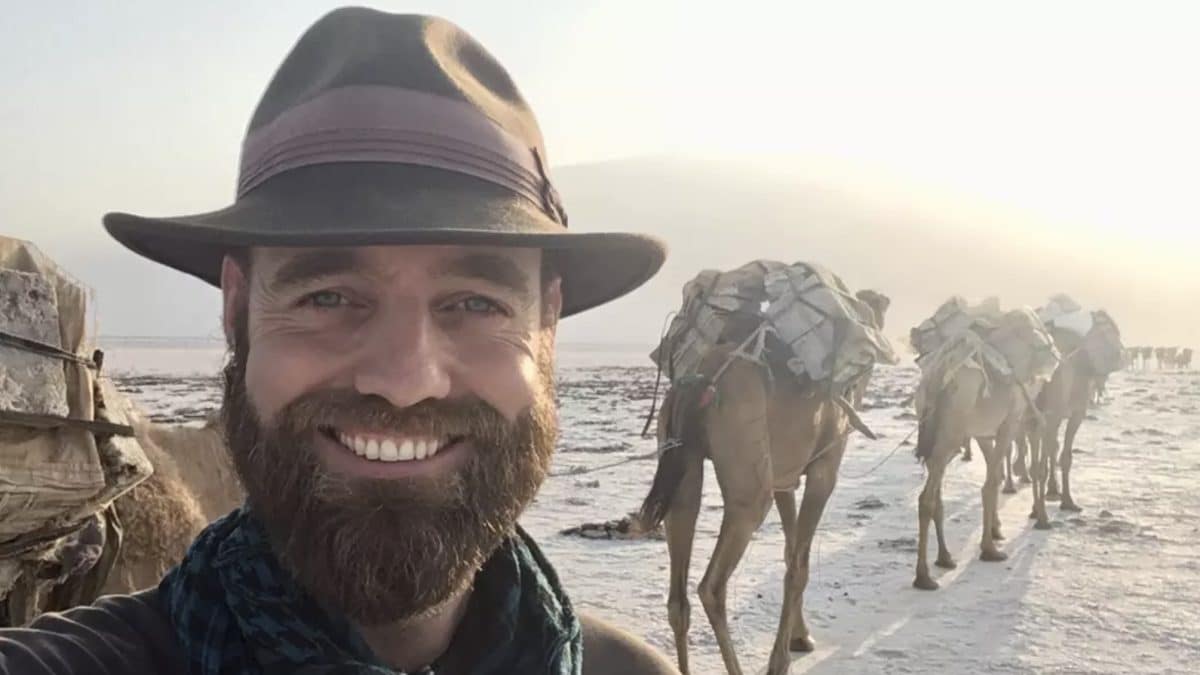 Homem que visitou todos os países do mundo sem voar revela o pior lugar onde esteve