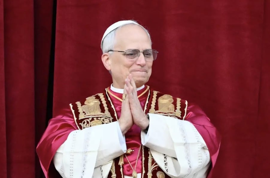 Pessoas ficam chocadas quando o recém-eleito Papa Leão tuíta pela primeira vez com mensagem muito direta O Papa Leão enviou uma mensagem forte