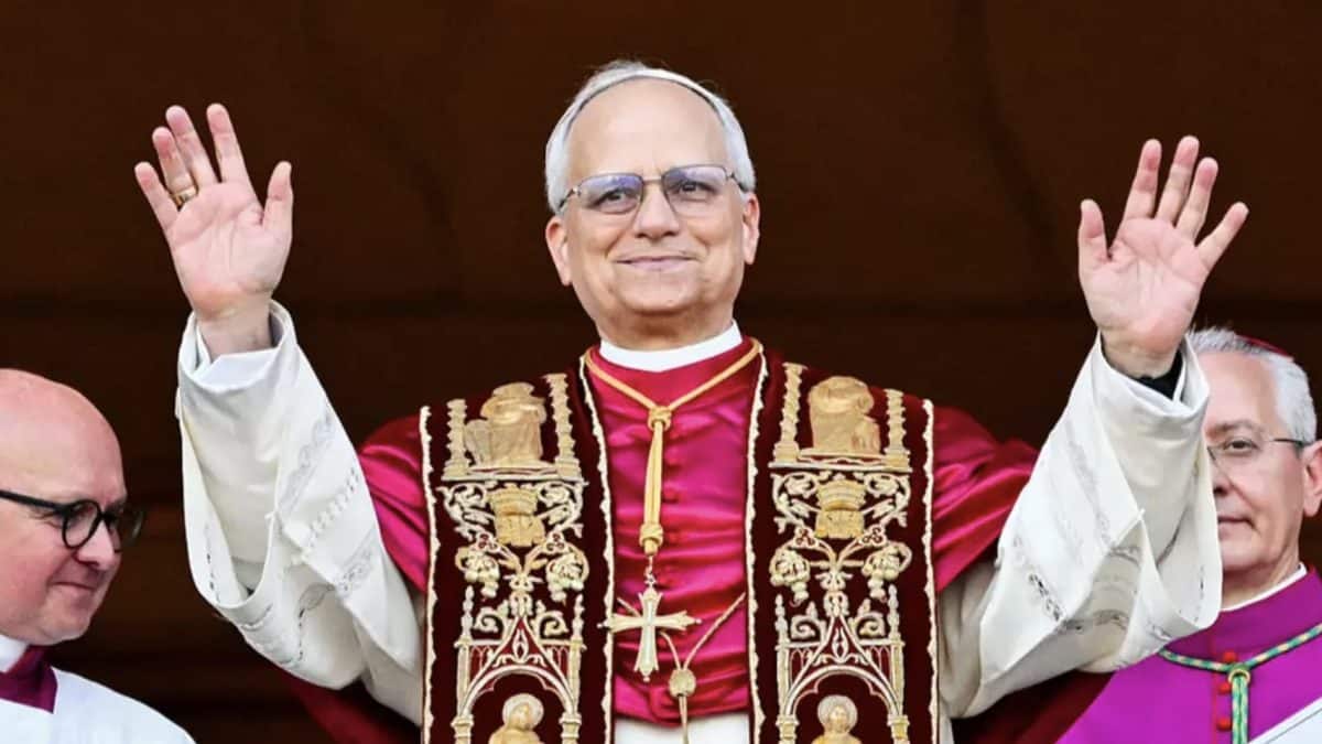 O novo Papa Leão XIV está viralizando devido ao seu diploma universitário surpreendente