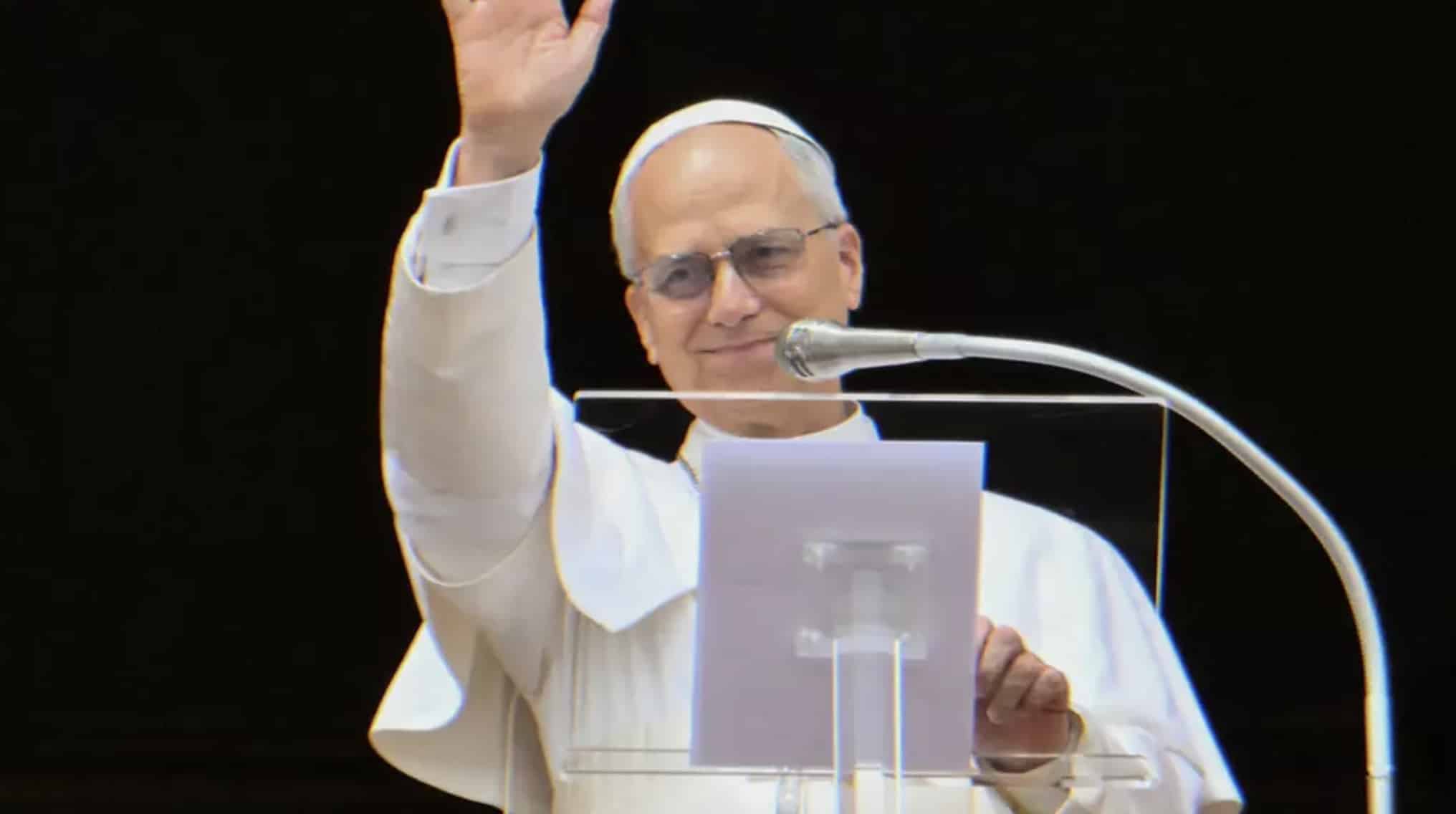 Papa Leão XIV tem mensagem forte para líderes mundiais em primeiro discurso dominical após declarações 'anti-Trump'