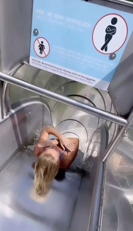 O que aconteceu com campeã mundial de mergulho que ignorou a placa 'proibido para mulheres' em toboágua extremo Rhiannan Iffland desceu o tobogã exclusivo para homens, ignorando os avisos de segurança. (Instagram/@rhiannan_iffland)