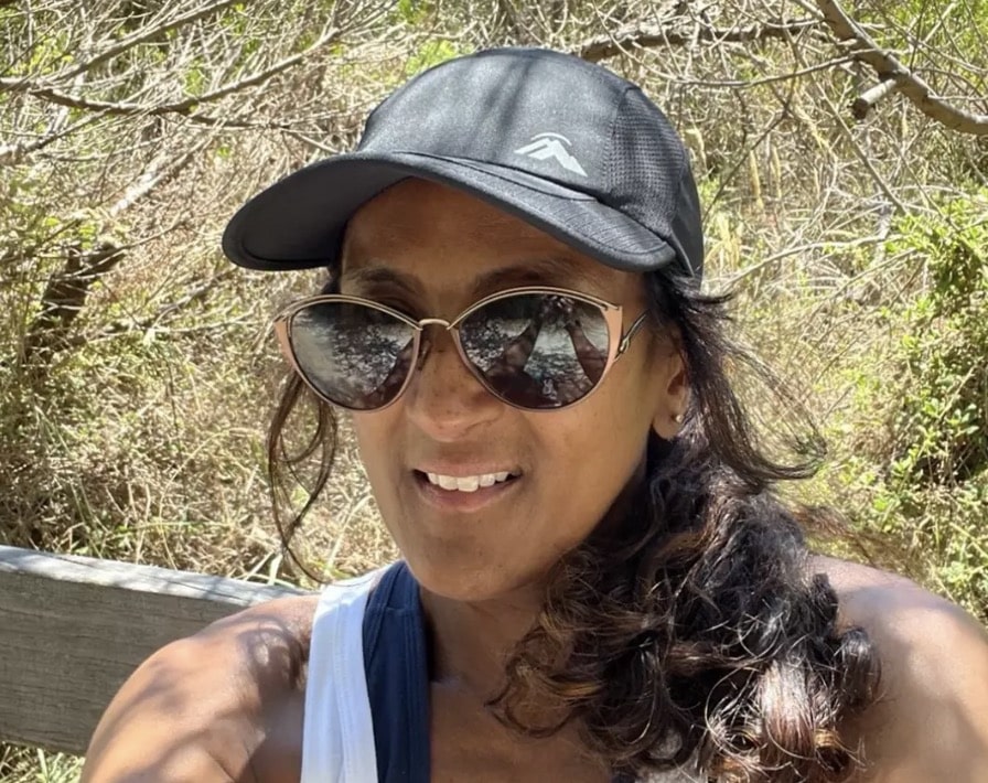 Mulher que achou que sintoma nas costas era apenas uma "lesão" é diagnosticada com câncer raro e mortal Shan falou abertamente sobre seu diagnóstico de câncer em uma tentativa de alertar outras pessoas (Instagram/ @fitness_with_shan)