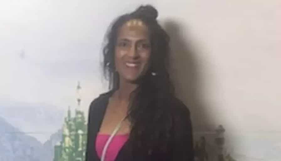 Mulher que achou que sintoma nas costas era apenas uma "lesão" é diagnosticada com câncer raro e mortal Shan foi diagnosticado com mieloma múltiplo em 2022