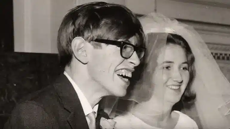 Stephen Hawking teve uma resposta muito simples quando perguntado se acreditava em Deus