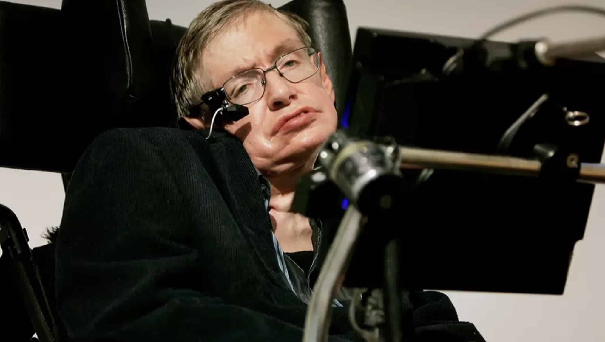 Stephen Hawking teve uma resposta muito simples quando perguntado se acreditava em Deus Stephen Hawking teve uma resposta muito simples quando perguntado se acreditava em Deus