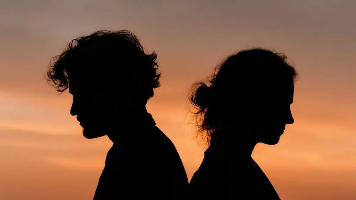 Psicólogo alerta que casais podem destruir o relacionamento ao usar esta frase ‘tóxica’