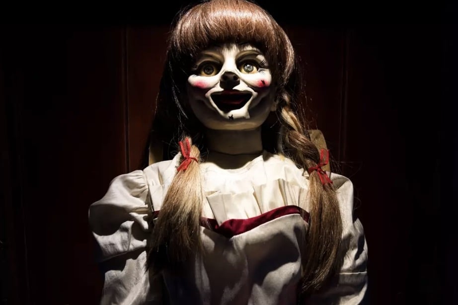 "História aterrorizante por trás da boneca Annabelle da vida real depois que 'ela desapareceu', deixando as pessoas em frenesi