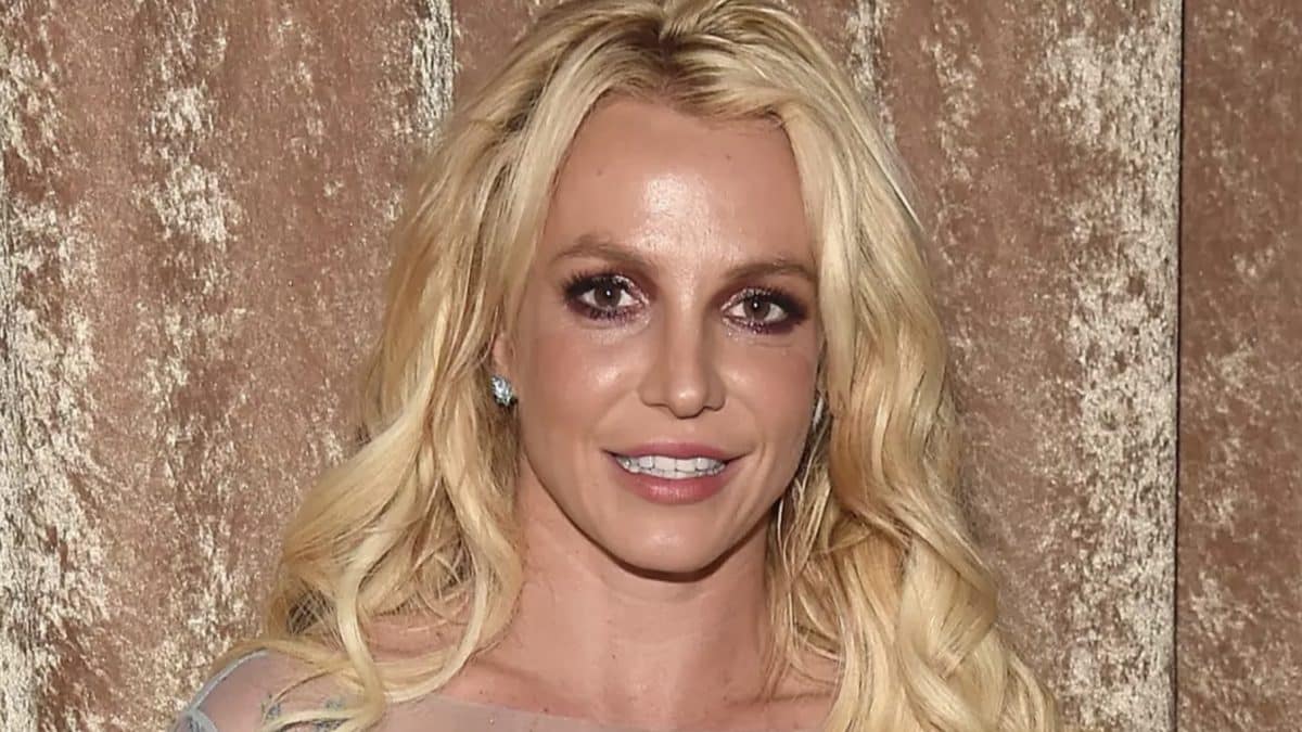 Britney Spears revela por que mentiu sobre sua virgindade por 30 anos após finalmente admitir com quem a perdeu