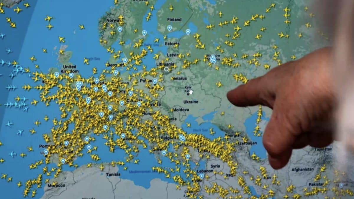 Detalhe assustador visto em mapa ao vivo de aviões no céu deixa pessoas desconfortáveis
