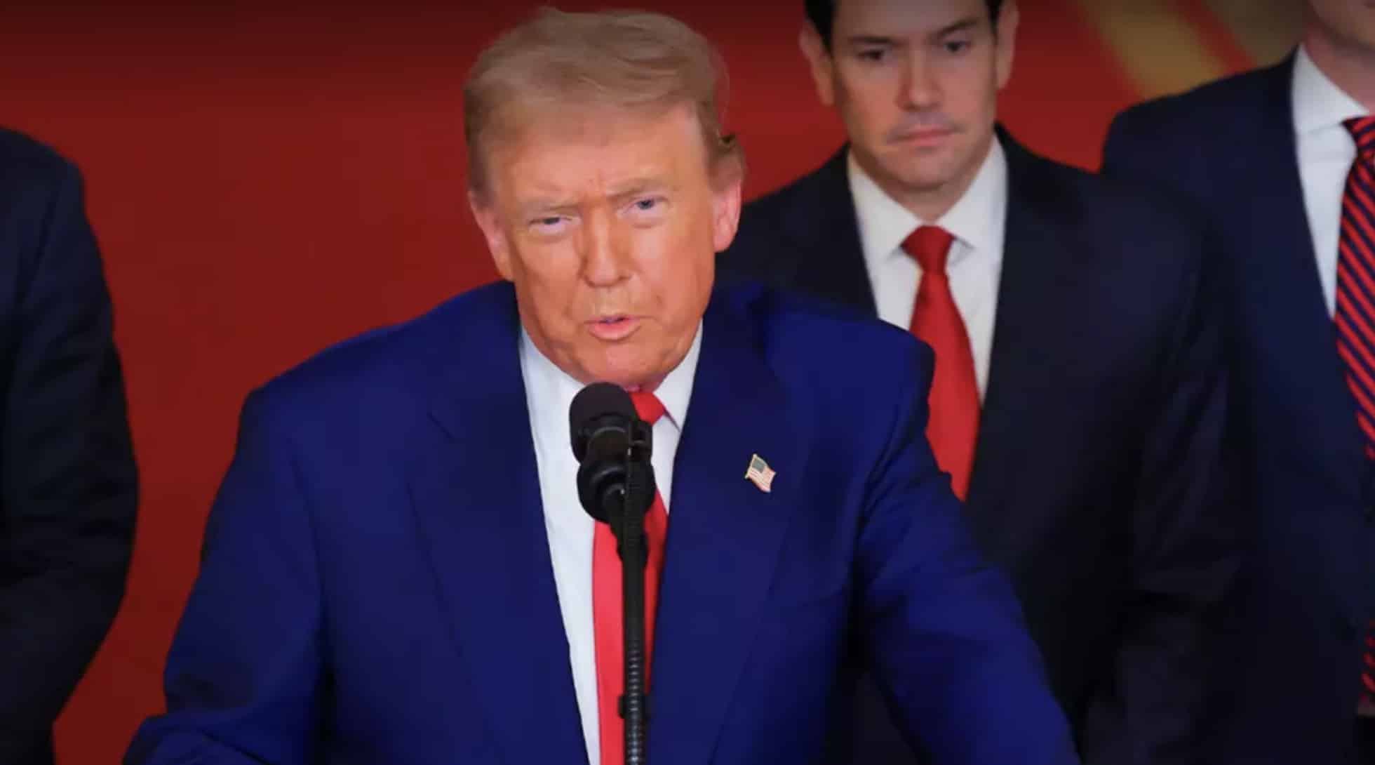 Donald Trump emite declaração surpreendente após o Irã atacar base aérea dos EUA Donald Trump emite declaração surpreendente após o Irã atacar base aérea dos EUA
