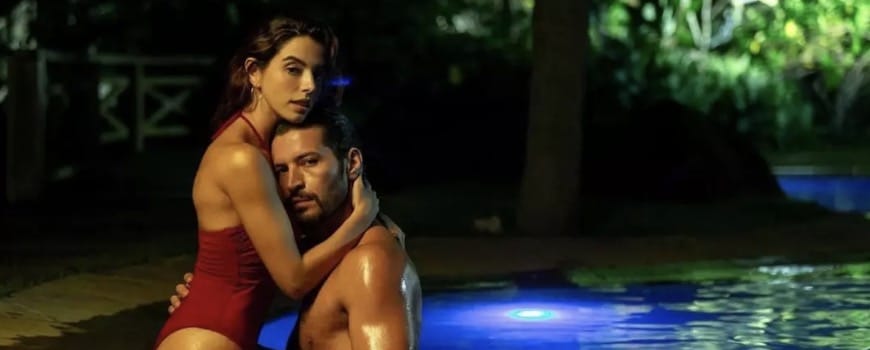 Fãs da Netflix ficam chocados com filme brasileiro +18 que é "80% sexo", mas afirmam que ainda "vale a pena assistir" Espectadores dizem que são fãs do elenco, do roteiro e das cenas picantes (Netflix).