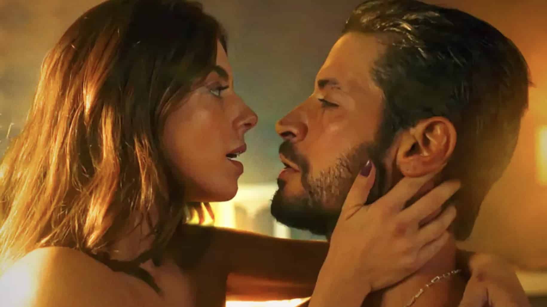 Fãs da Netflix ficam chocados com filme brasileiro +18 que é "80% sexo", mas afirmam que ainda "vale a pena assistir" Fãs da Netflix ficam chocados com filme classificado para maiores que é "80% sexo", mas afirmam que ainda "vale a pena assistir"