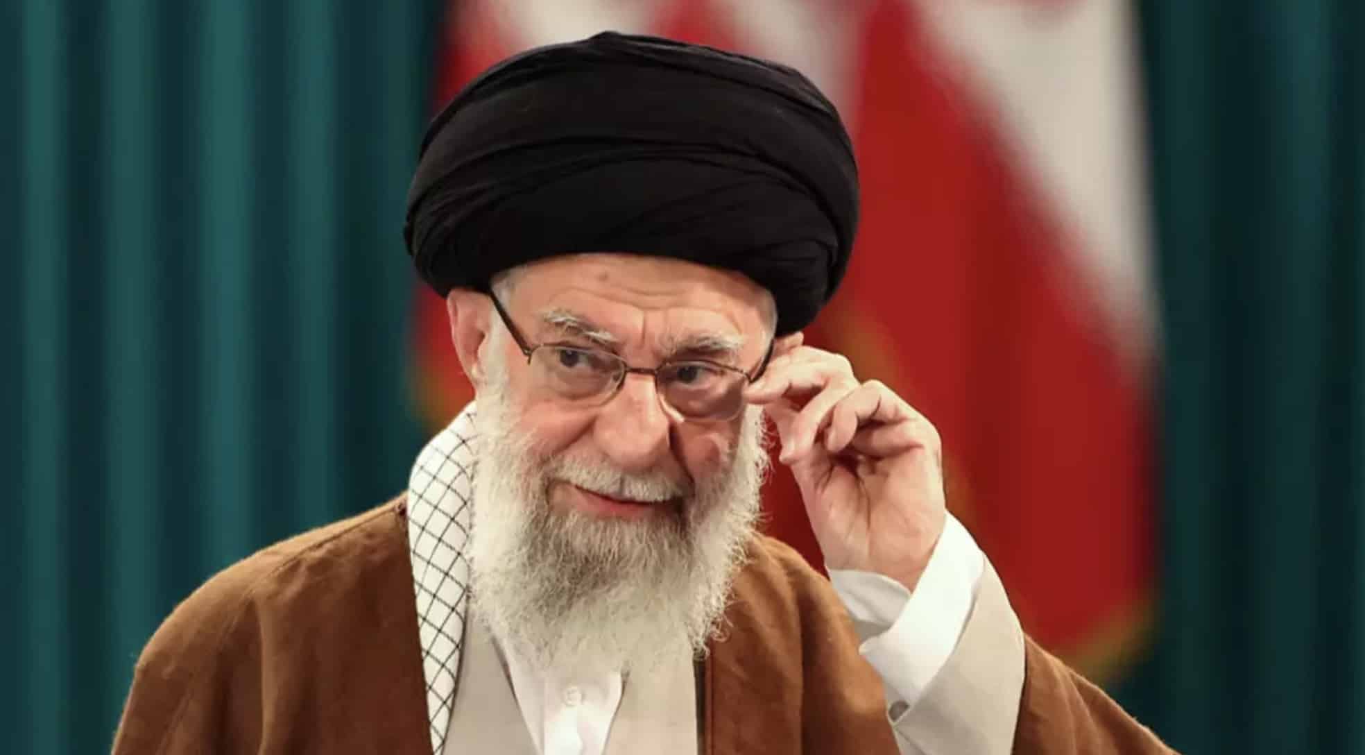 O que acontece se o líder do Irã for removido ou morrer após se esconder em meio aos ataques de Israel e dos EUA O que acontece se o líder do Irã for removido ou morrer após se esconder em meio aos ataques de Israel e dos EUA