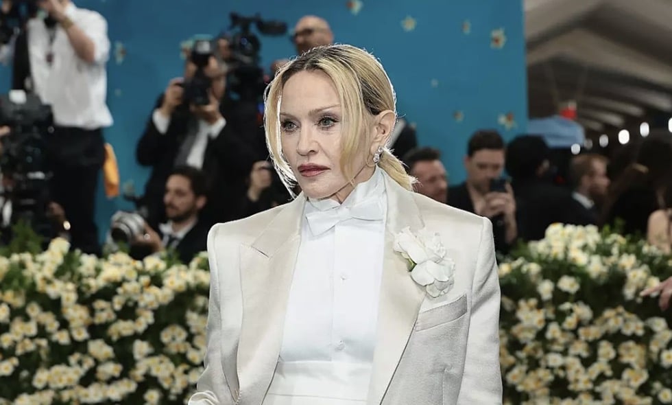 Pessoas ficam chocadas ao descobrir que o Papa Leão é parente de uma celebridade icônica de Hollywood Papa Leão e Madonna são parentes distantes
