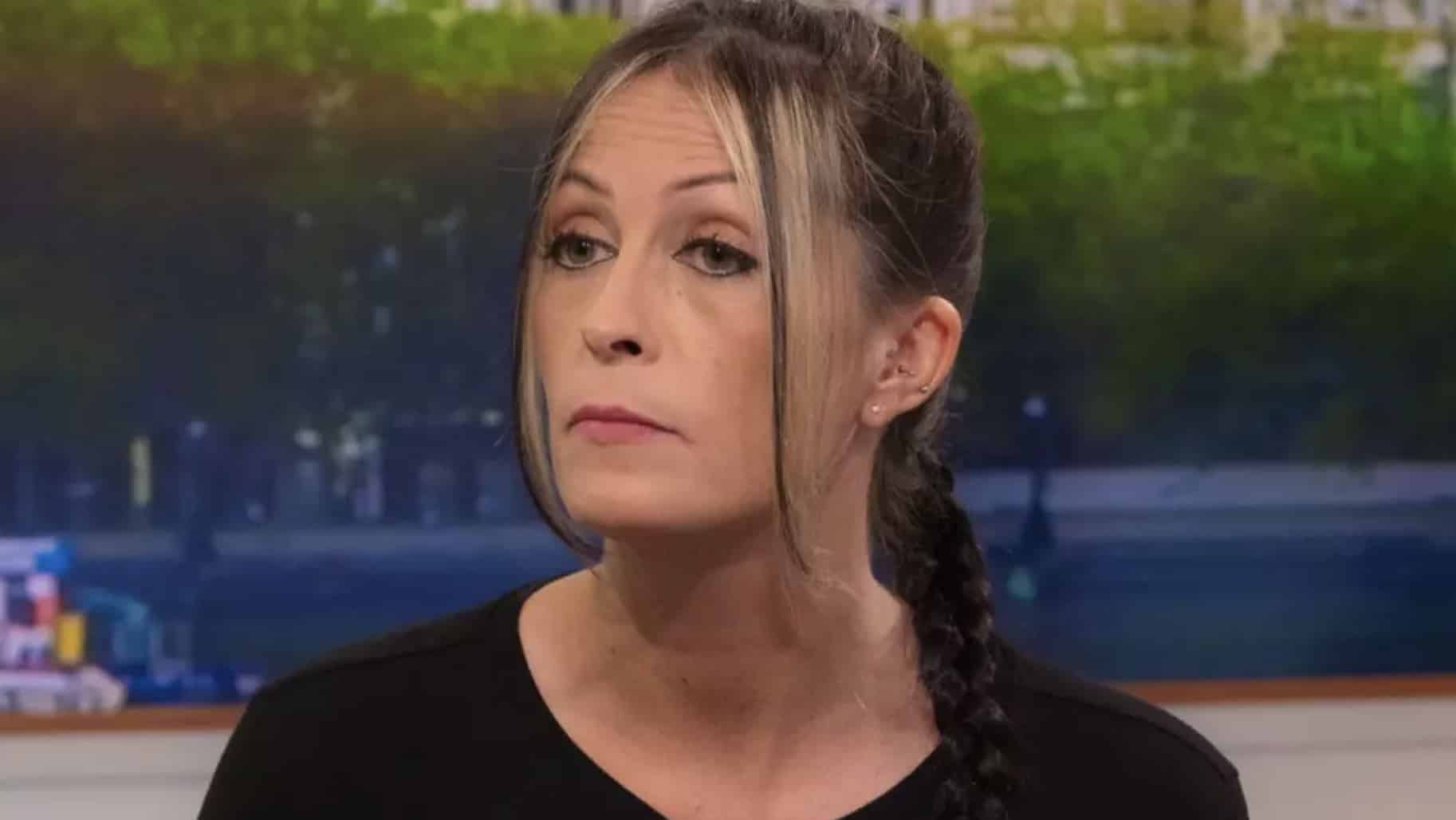 Professora que foi demitida por ser criadora no OnlyFans tem resposta surpreendente ao ser questionada sobre alunos encontrarem sua conta