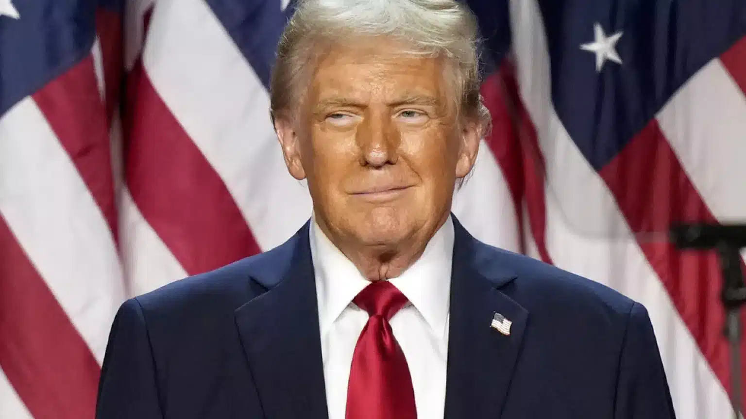 Trump alerta para que "todos devem evacuar Teerã imediamente" Trump alerta para que "todos devem evacuar Teerã imediamente"