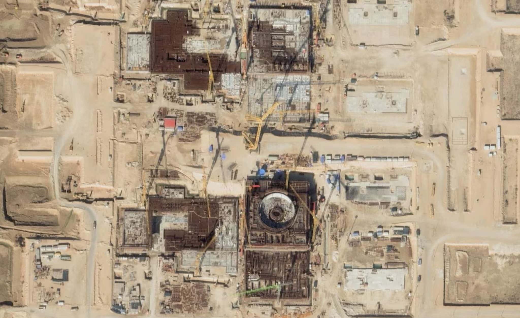 Rússia afirma que ataque a usina no Irã pode gerar "nova Chernobyl" Uma imagem de satélite mostra novos reatores em construção no local de Bushehr, no Irã, nesta imagem divulgada datada de 1º de janeiro de 2025