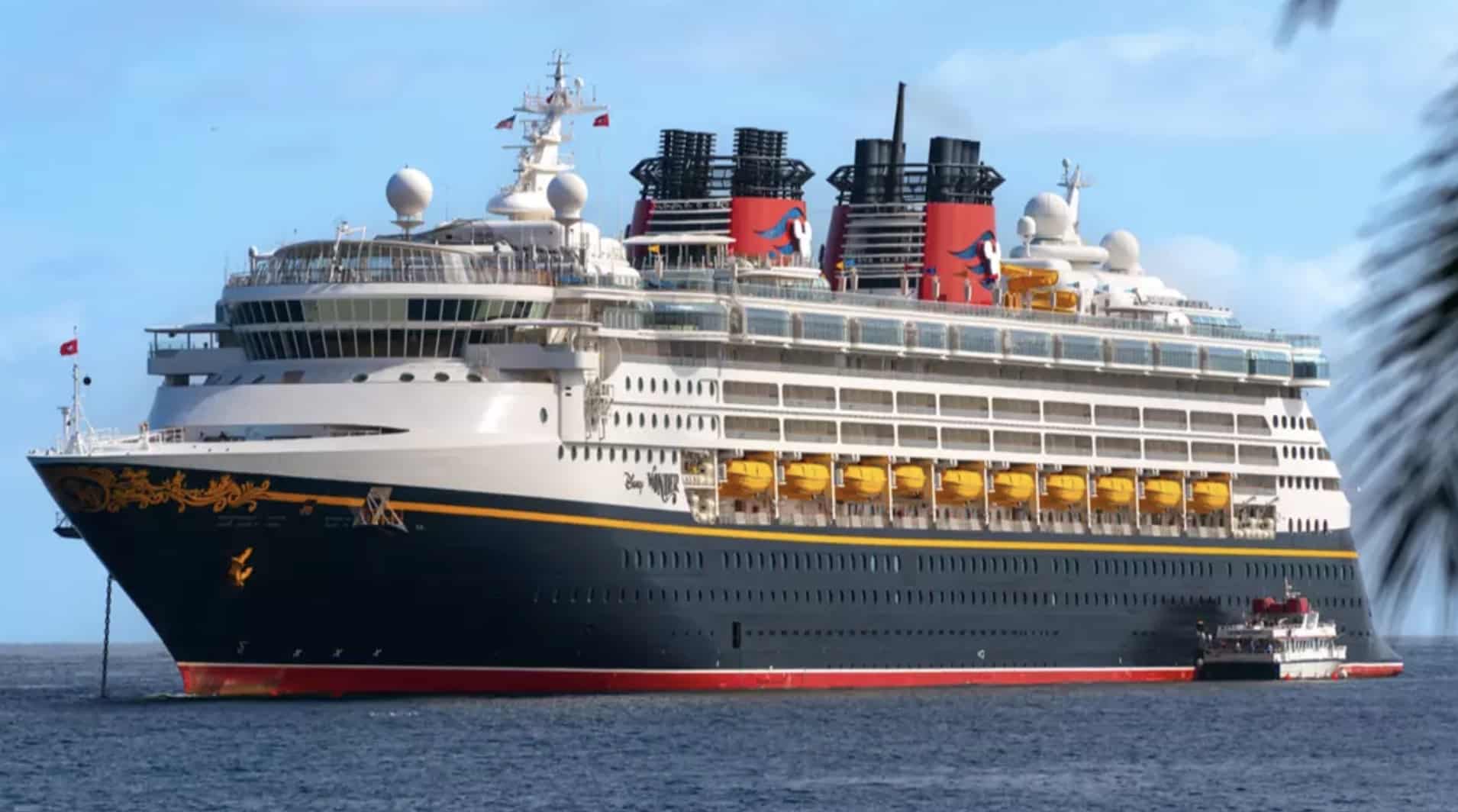 Autoridades revelam como menina de 5 anos caiu de cruzeiro da Disney Autoridades revelam como menina de 5 anos caiu de cruzeiro da Disney