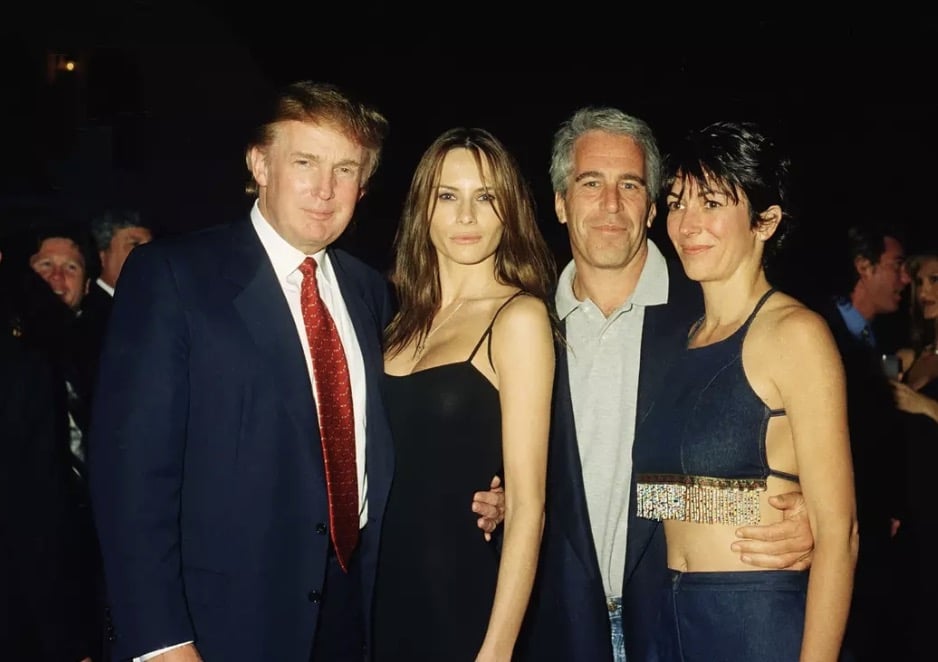 Trump responde após novas fotos dele com Jeffrey Epstein serem divulgadas Donald Trump anunciou planos de divulgar materiais do grande júri relacionados a Jeffrey Epstein