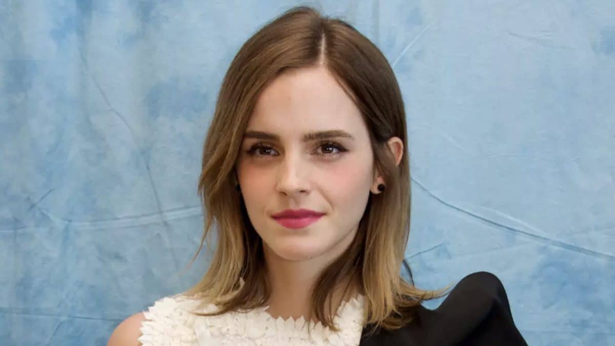 Estrela de Harry Potter, Emma Watson, foi oficialmente proibida de dirigir por 6 meses
