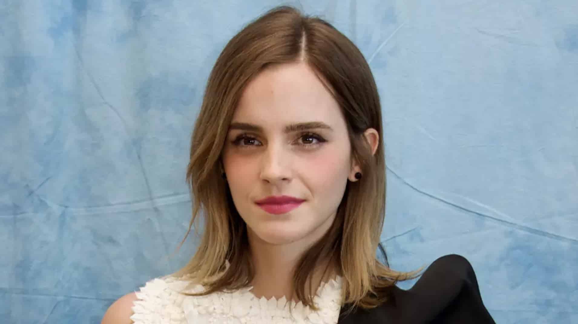 Estrela de Harry Potter, Emma Watson, foi oficialmente proibida de dirigir por 6 meses Estrela de Harry Potter, Emma Watson, foi oficialmente proibida de dirigir por 6 meses