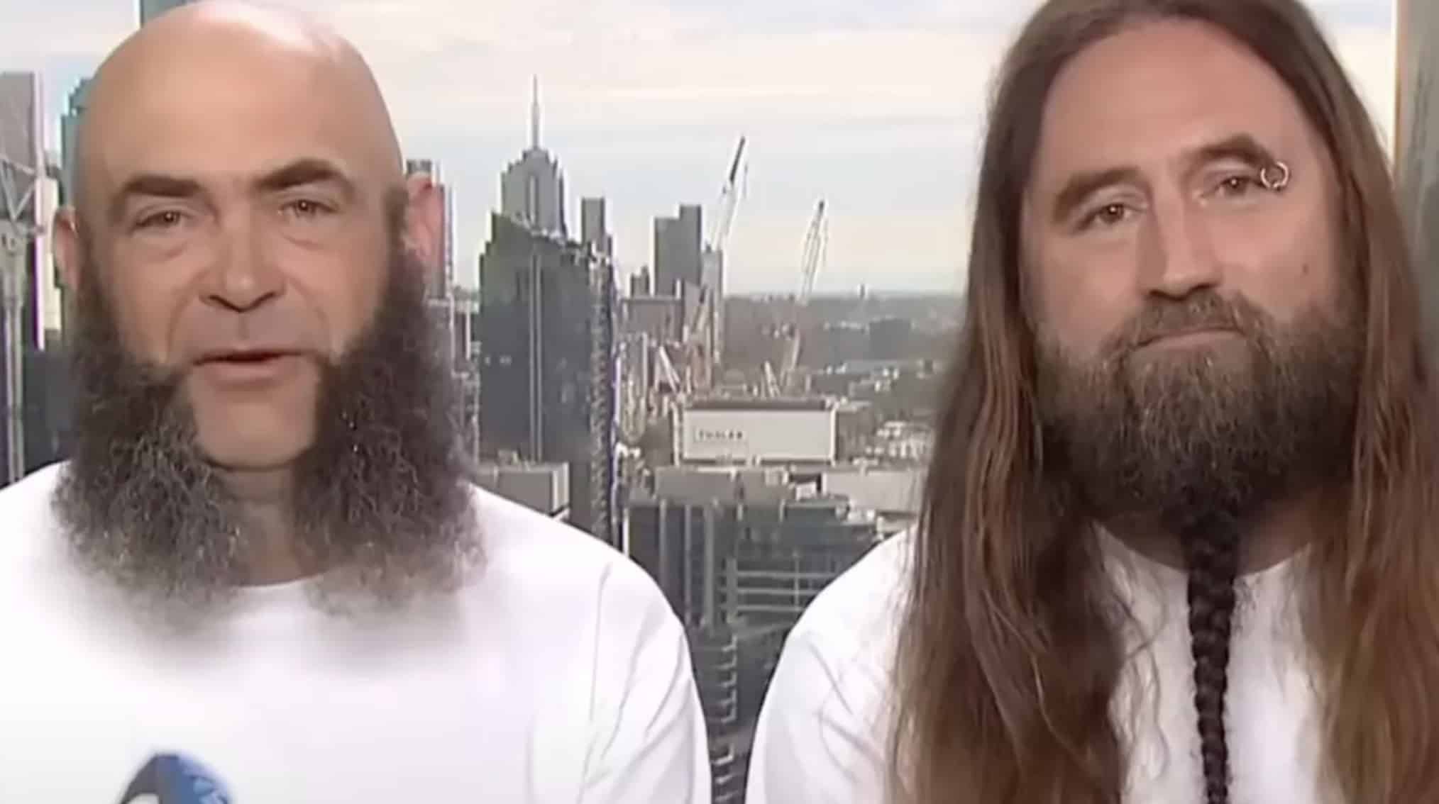 Homens que possuem o "hambúrguer mais antigo do mundo" do McDonald’s mostram como ele está 29 anos após a compra