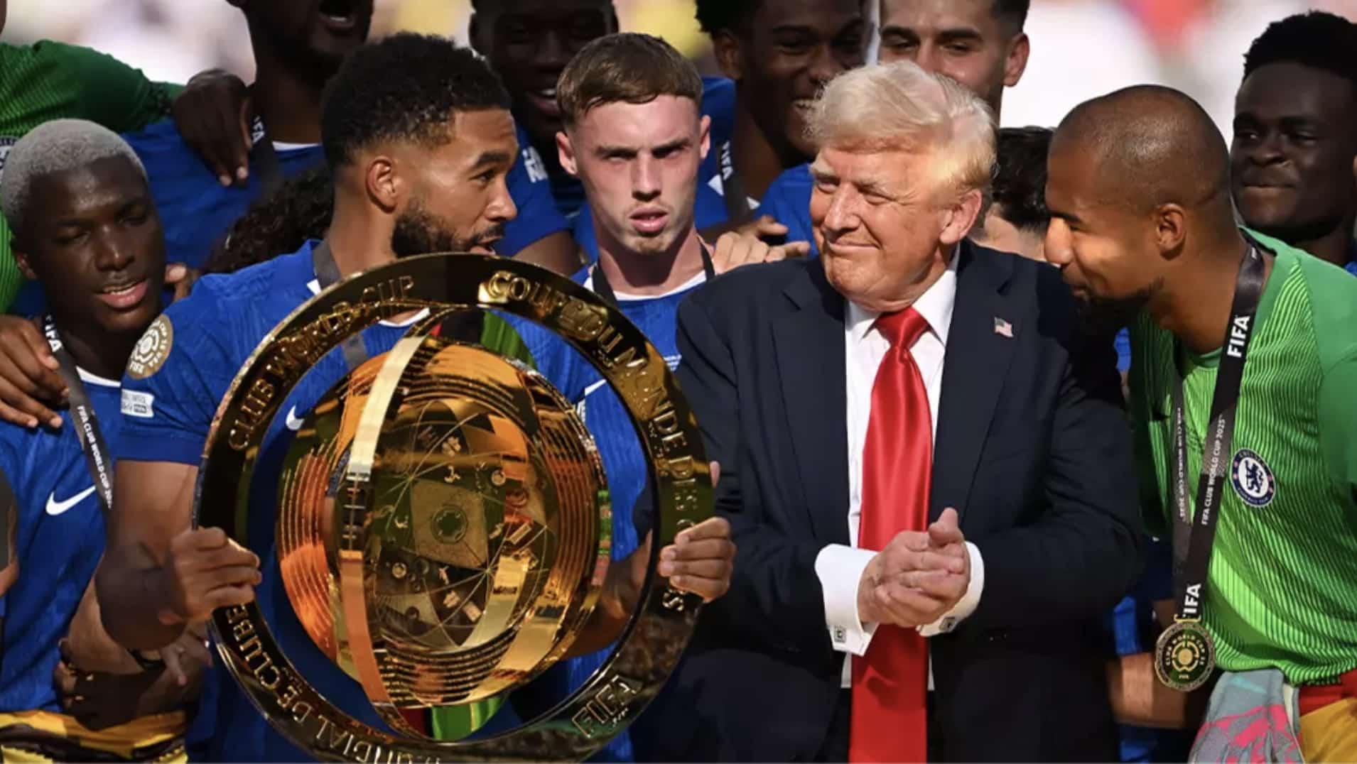 Leitor labial "revela" o que foi dito durante ato "embaraçoso" de Trump na final do Mundial de Clubes da FIFA Leitor labial "revela" o que foi dito durante ato "embaraçoso" de Trump na final do Mundial de Clubes da FIFA