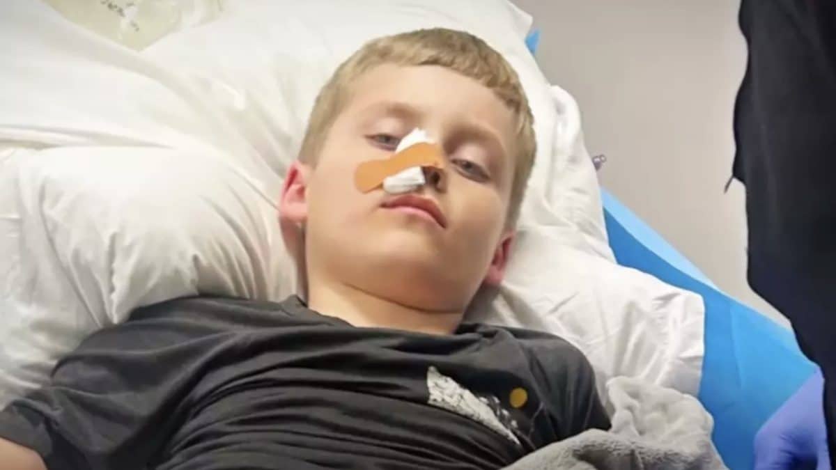 Menino de 9 anos remove flecha após ela atravessar seu cérebro em acidente bizarro