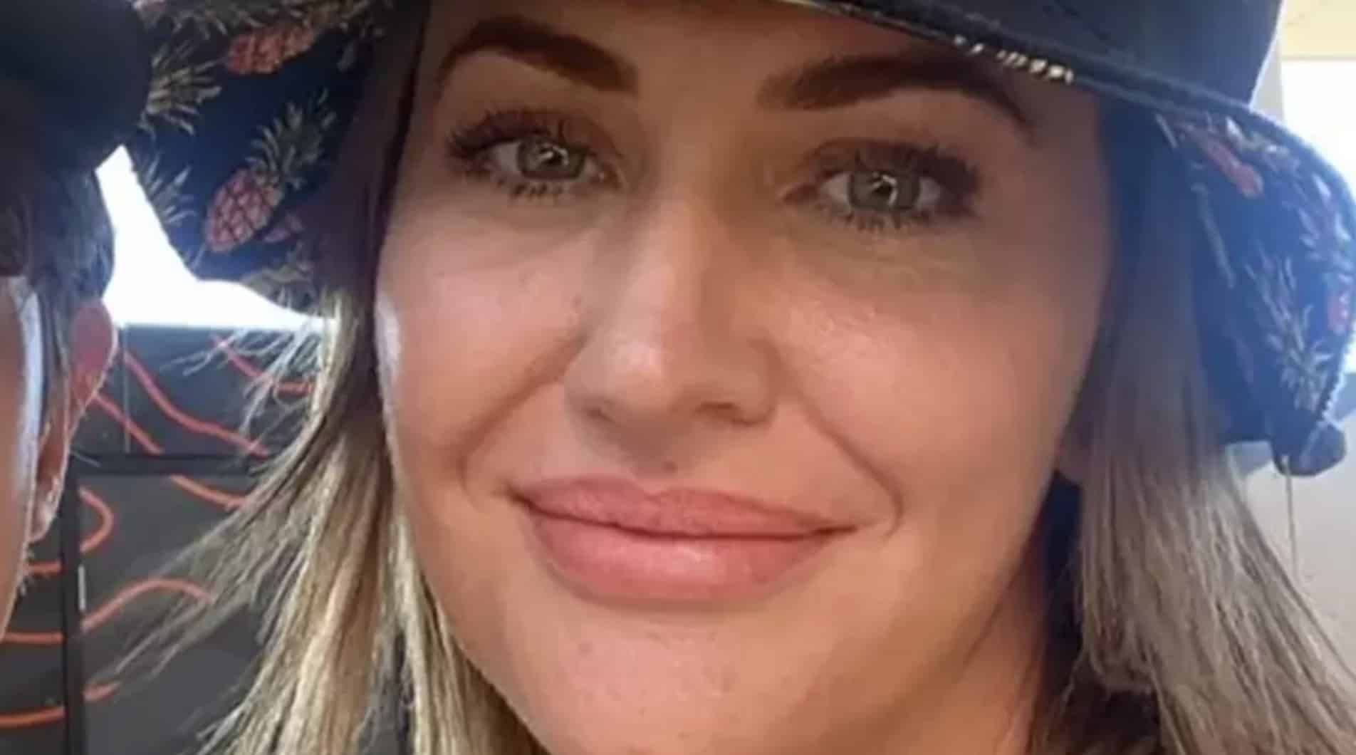 Mulher de 39 anos diagnosticada com câncer terminal revela o único sintoma que gostaria de não ter ignorado Mulher de 39 anos diagnosticada com câncer terminal revela o único sintoma que gostaria de não ter ignorado
