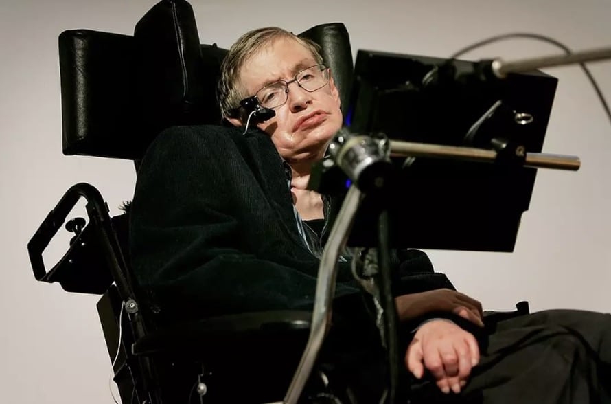 O falecido Stephen Hawking foi diagnosticado com ELA aos 21 anos de idade.