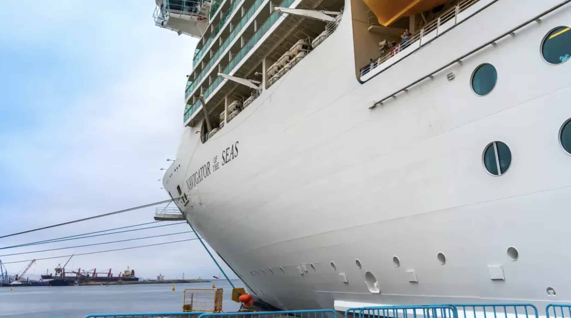 Royal Caribbean divulga comunicado após doença misteriosa se espalhar em navio