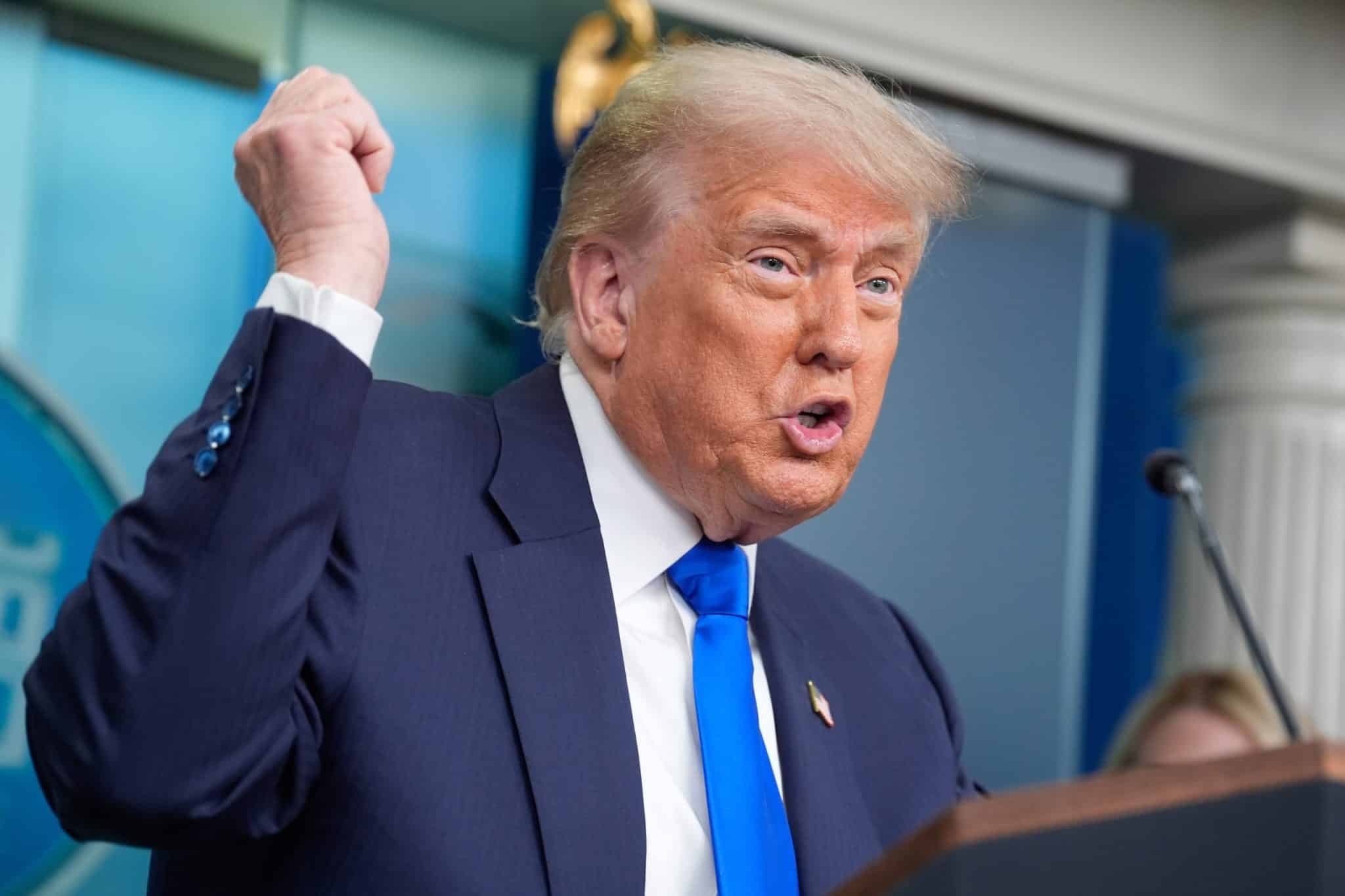 Trump faz nova ameaça a países alinhados aos Brics, incluindo Brasil Trump faz nova ameaça a países alinhados aos Brics, incluindo Brasil